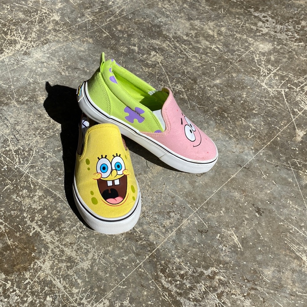 SpongeBob shoes Size 1 Youth
